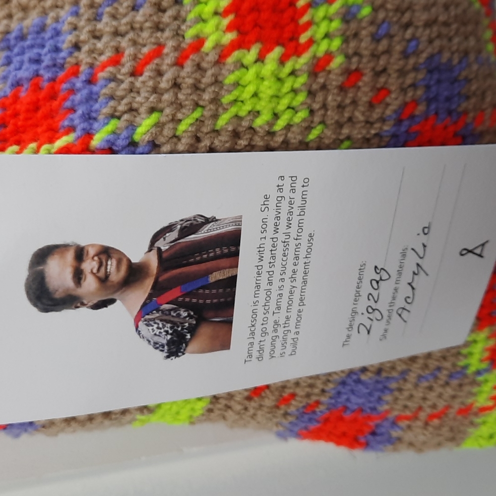 Among Equals Highlands Bilum Shoulder Bag - Picture 6 of 8
